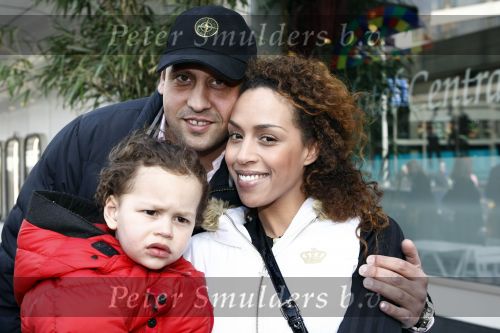 Rotterdam 22 maart 2009
Premiere Piet Piraat in het oude Luxor. Glennis Grace met zoon Tomy en vriend Moos
Peter Smulders bv