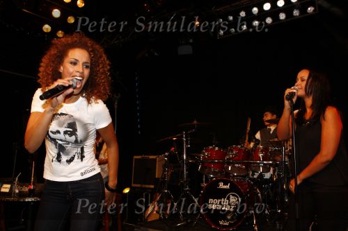Amsterdam 24 september 2008
Glennis Grace presentatie van haar nieuwe cd bij de smet studio.