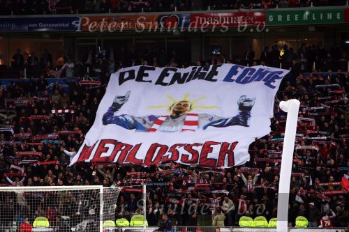 Eindhoven, 19 Maart 2008 Kompetitiewedstrijd PSV-AJAX, eindstand 0-0 
Seizoen 2007/2008
Een spandoek voor doelman Gomes