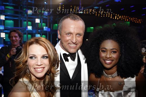 Hilversum 1 maart 2008
Finale van idols in studio 22 . Martijn Krabbe en Wendy v Dijk presenteren het programma. Uiteindelijk wint Nikki van Nathalie. Gordon
Peter Smulders bv