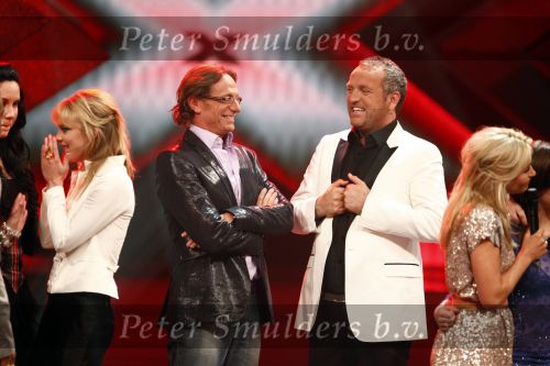 Hilversum 1 mei 2009
Halve finale van x factor in studio 22. Gordon met Eric v Tijn
Peter Smulders bv