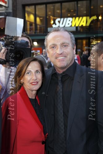 Amsterdam 14 april 2009
Rob Peetoom geeft feestje in Tuschinski. Gordon met mariet van Mill
Peter Smulders bv