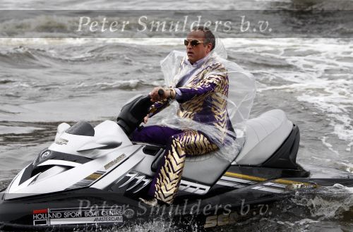 Amsterdam 30 september 2008
Persconferentie van de toppers Rene Froger Gordon en Gerard Joling ivm hun deelname aan het songfestival in het amstel hotel. toppers op jet ski\'s
Peter Smulders bv