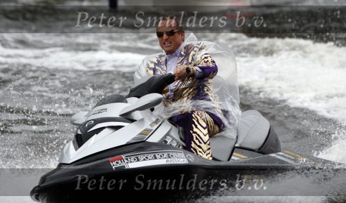 Amsterdam 30 september 2008
Persconferentie van de toppers Rene Froger Gordon en Gerard Joling ivm hun deelname aan het songfestival in het amstel hotel. toppers op jet ski\'s