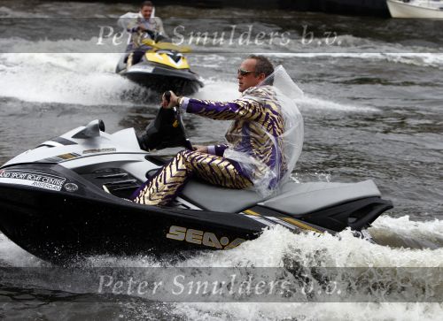 Amsterdam 30 september 2008
Persconferentie van de toppers Rene Froger Gordon en Gerard Joling ivm hun deelname aan het songfestival in het amstel hotel. toppers op jet ski\'s