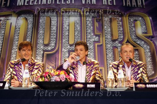 Amsterdam 30 september 2008
Persconferentie van de toppers Rene Froger Gordon en Gerard Joling ivm hun deelname aan het songfestival in het amstel hotel. toppers op jet ski\'s
Peter Smulders bv