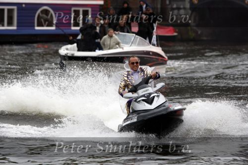 Amsterdam 30 september 2008
Persconferentie van de toppers Rene Froger Gordon en Gerard Joling ivm hun deelname aan het songfestival in het amstel hotel. toppers op jet ski\'s
Peter Smulders bv