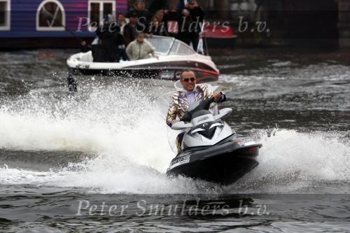 Amsterdam 30 september 2008
Persconferentie van de toppers Rene Froger Gordon en Gerard Joling ivm hun deelname aan het songfestival in het amstel hotel. toppers op jet ski\'s