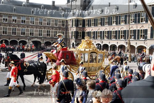 Den Haag 18 september 2007
Koningin Beatrix Prins Willem Alexander Maxima Prinses Margriet Pieter v Vollenhoven Prins Constantijn en Prinses Laurentien bij prinsjesdag met de gouden koets.