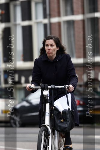 Amsterdam 4 april 2009
Halina Reijn  op de fiets in amsterdam.
Peter Smulders bv