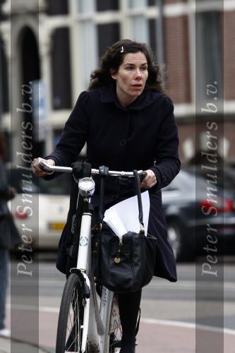 Amsterdam 4 april 2009
Halina Reijn  op de fiets in amsterdam.
Peter Smulders bv