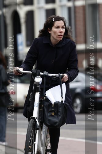 Amsterdam 4 april 2009
Halina Reijn  op de fiets in amsterdam.
Peter Smulders bv