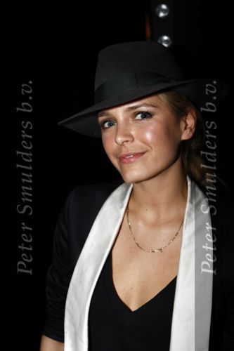 Amsterdam 30 januari 2009
Modeshow Blue Blood tijdens de amsterdam fashion week. hanna Verboom met hoed
Peter Smulders bv