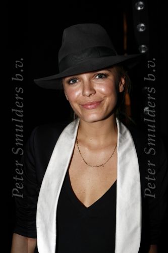 Amsterdam 30 januari 2009
Modeshow Blue Blood tijdens de amsterdam fashion week. hanna Verboom met hoed
Peter Smulders bv