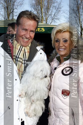 Diemen 14  februari 2009
Wandeltocht voor honden in het diemer bos. Hanny en Ton Veerkamp met zoon en kleinkinderen
Peter Smulders bv