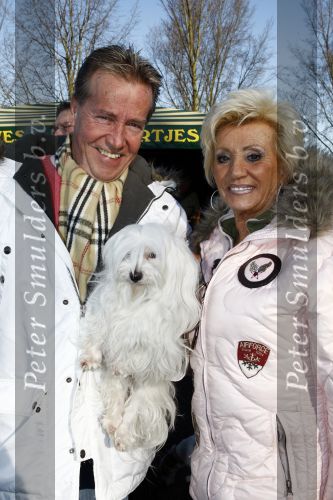 Diemen 14  februari 2009
Wandeltocht voor honden in het diemer bos. Hanny en Ton Veerkamp met zoon en kleinkinderen
Peter Smulders bv