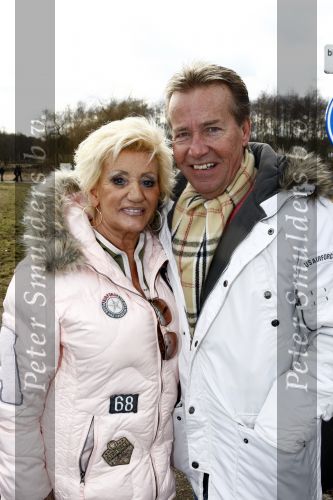 Diemen 14  februari 2009
Wandeltocht voor honden in het diemer bos. Hanny en Ton Veerkamp met zoon en kleinkinderen
Peter Smulders bv