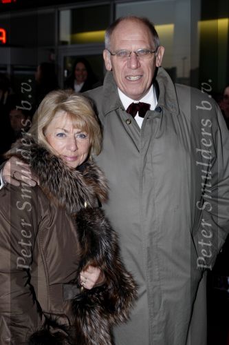 Rotterdam 16 december 2007
premiere Evita in het nieuwe Luxor theater. Hans Dijkstal met vrouw
