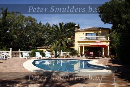 Marbella 24 april 2008
Binnenkijken bij de familie Kazan. Wendy Oscar Renzo Mara en Steven Gazan in hun huis in Marbella.
Peter Smulders bv