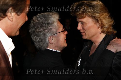 Bussum 25 februari 2008
Premiere Simone Kleinsma in het spant in bussum. hans Klok met vriend en Jacques d Ancona
Peter Smulders bv