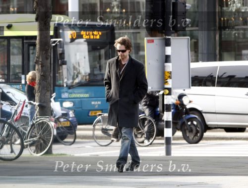 Amsterdam 8 april 2008
Hans Teeuwen op straat in amsterdam.