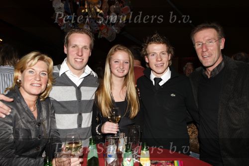 Amsterdam 17 december 2007
Tros Kerstcircus bij afrika afrika . hans v Breukelen met gezin