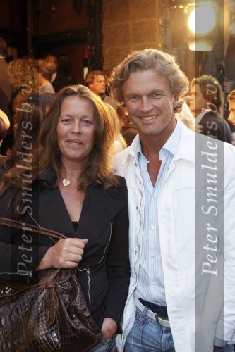 Amsterdam 14 april 2009
Rob Peetoom geeft feestje in Tuschinski. Harm jaap v Duinen met Nicole des Bouvrie
Peter Smulders bv