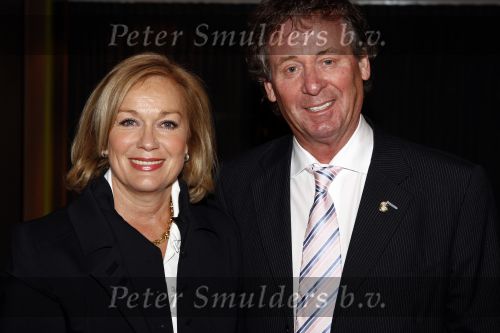 Bussum 5 maart 2008
Uitreiking gouden harpen in het spant in bussum. Harrie en els van hooff
Peter Smulders bv