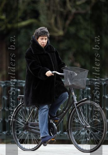 Amsterdam 14 januari 2009
Heddy Lester op de fiets.
Peter Smulders bv