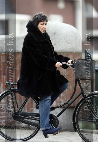 Amsterdam 14 januari 2009
Heddy Lester op de fiets.
Peter Smulders bv
