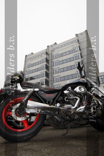 Amsterdam 29 oktober 2007
Rechtzaak  tegen de hells angels . oa Bram Moszkowicz en Big Willem v Boxtel zijn aanwezig.