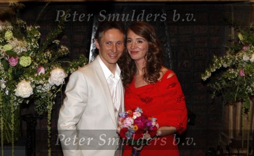 Antwerpen 9 mei 2009
Helmut Lotti trouwt voor de 3e keer. Zijn vrouw heet Jelle van Riet.
Peter Smulders bv