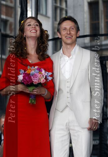 Antwerpen 9 mei 2009
Helmut Lotti trouwt voor de 3e keer. Zijn vrouw heet Jelle van Riet.
Peter Smulders bv