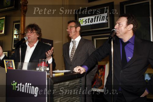 Amsterdam 15 april 2008
Presentatie cd het goede doel met Henk Temming en Henk Westbroek bij de kroon in amsterdam.
Peter Smulders bv