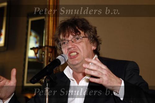Amsterdam 15 april 2008
Presentatie cd het goede doel met Henk Temming en Henk Westbroek bij de kroon in amsterdam.
Peter Smulders bv
