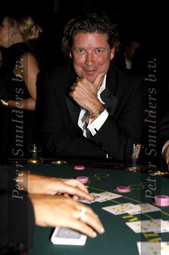 Amsterdam 5 november 2007
Premiere see you in Vegas van Hans Klok in Tuschinski. Henkjan Smits achter de goktafel