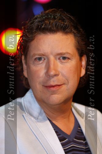Hilversum26 maart 2008
Perspresentatie Holland\'s got talent in theater Gooiland met Gerard Joling Patricia Paay Viktor Brand en Henkjan Smits.
Peter Smulders bv