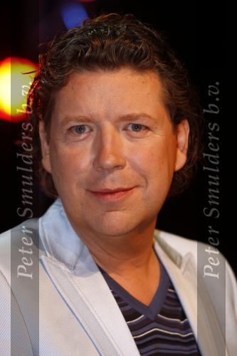 Hilversum26 maart 2008
Perspresentatie Holland\'s got talent in theater Gooiland met Gerard Joling Patricia Paay Viktor Brand en Henkjan Smits.
Peter Smulders bv