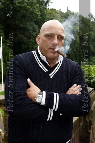 Hilversum 12 augustus 2008
 Herman den Blijker met sigaar bij presentatie RTL in ksteel de hoge vuursche.