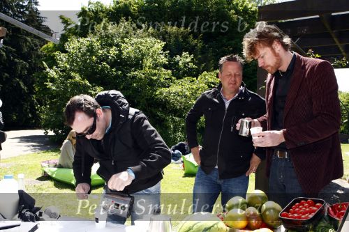 Amsterdam 12 mei 2009
Het blad Grazia organiseert samen met vespa scooters een leuke rally door amsterdam heen. Horrace Cohen met zijn vriendin
Peter Smulders bv