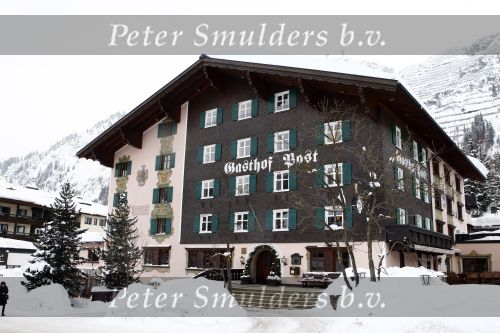 Lech 16 februari 2009
Fotosessie met de koninklijke familie in Oberlech. Koningin Beatrix Prins Willem Alexander Prinses Maxima Amalia Alexia Ariane Prins Constantijn Prins es Laurentien Claus Cazimir Eloise en  Leonore. Hotel Post
Peter Smulders bv