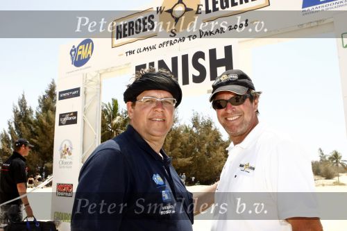 Dakar 23 maart 2008
Straatbeeld in Dakar waar de heroes legend eindigt. Hubert Auriol
Peter Smulders bv