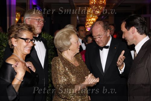 Amsterdam 5 oktober 2007
Koningin Beatrix Joop  v d Ende en Janine v d Ende bij de premiere van Ciske de Rat in Carre. Hugo Haenen