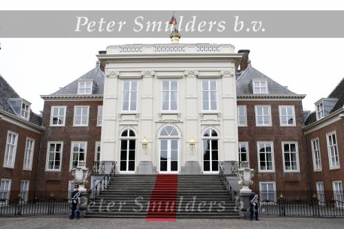 Den Haag 27 augustus 2008
Paleis huis ten Bosch en de vlag/vaandel van koningin Beatrix.
Peter Smulders bv