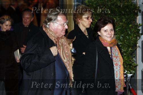 Amsterdam 1 februari 2008
Koningin Beatrix (70jaar) en Prinses Margriet (65 jaar) vieren hun verjaardag in Carre. Huub Oosterhuis met zijn vriendin