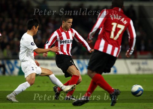 Eindhoven, 12 Maart 2008
UEFA 1/8 finale PSV-Tottenham Hotspur FC, eindstand 0-1
PSV wint na verlenging en straschoppen met 6-5 en gaat door naar de 1/4 Finale
Ibrahim Afellay in duel met Young Pyo Lee