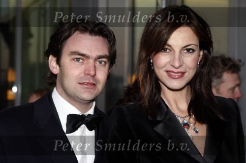 Rotterdam 16 december 2007
premiere Evita in het nieuwe Luxor theater. Irene v d Laar met vriend Sander