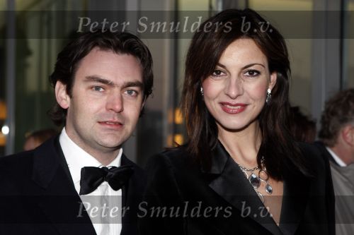 Rotterdam 16 december 2007
premiere Evita in het nieuwe Luxor theater. Irene v d Laar met vriend Sander