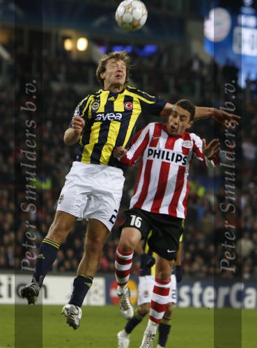 Eindhoven, 23 Oktober 2007
Champions League wedstrijd PSV-Fenerbahce, eindstand 0-0
Seizoen 2007/2008
Ismail Aissati in duel met Lugano
