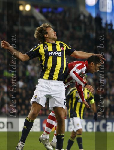 Eindhoven, 23 Oktober 2007
Champions League wedstrijd PSV-Fenerbahce, eindstand 0-0
Seizoen 2007/2008
Ismail Aissati in duel met Lugano
